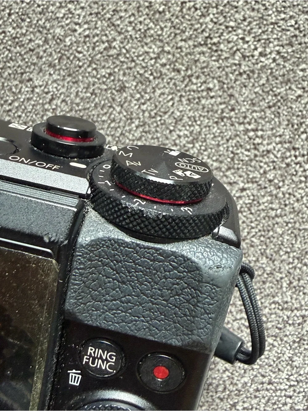 Canon G7 X Compact Digital Camera in Black